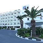 Iliada فندق