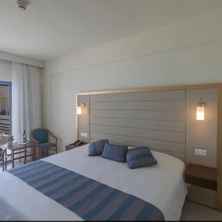 Iliada 4* Protaras